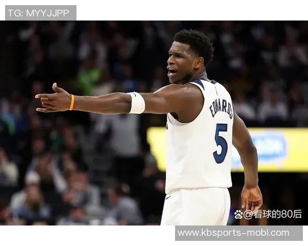 爱德华兹表现平平17投6中仅得17分贡献3篮板1断1帽令人失望 爱德华兹表现平平17投6中仅得17分贡献3篮板1断1帽令人失望